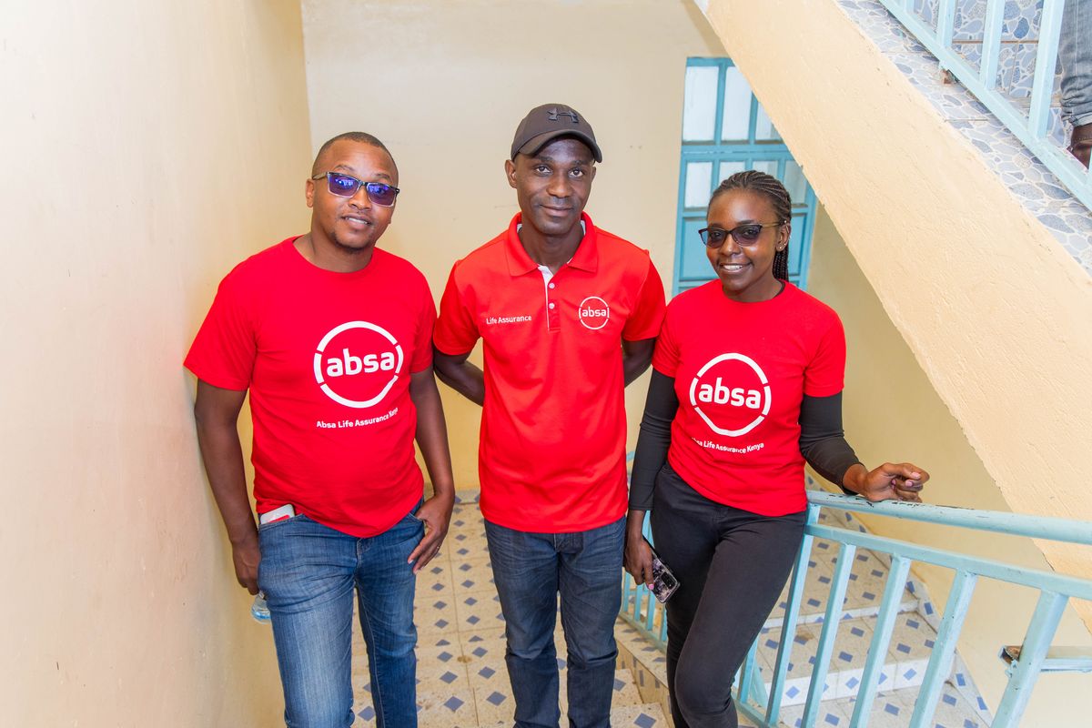 Absa staff volunteers at the Utafiti CSR project